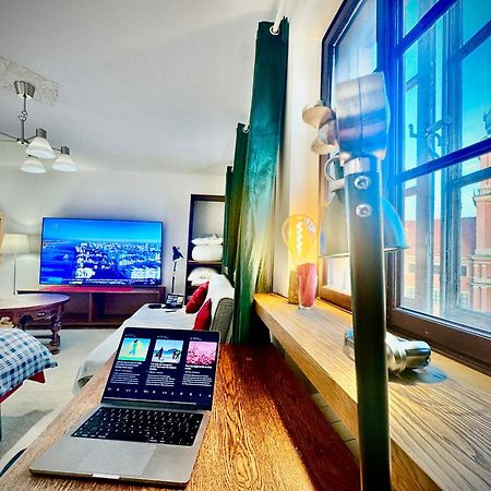 Old Town Best View Wifi 300 Mb/S Huge Screen Netflix Appletv Amazontv Варшава Экстерьер фото