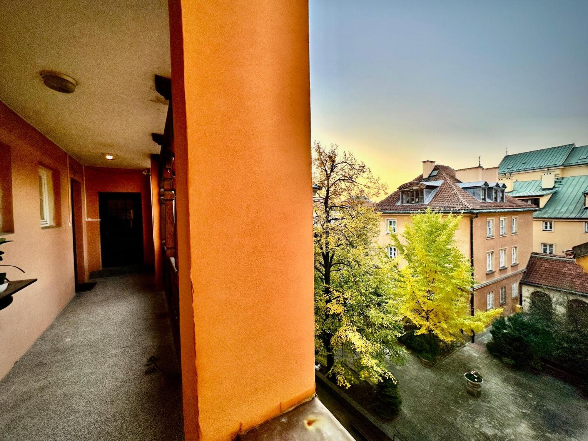 Old Town Best View Wifi 300 Mb/S Huge Screen Netflix Appletv Amazontv Варшава Экстерьер фото
